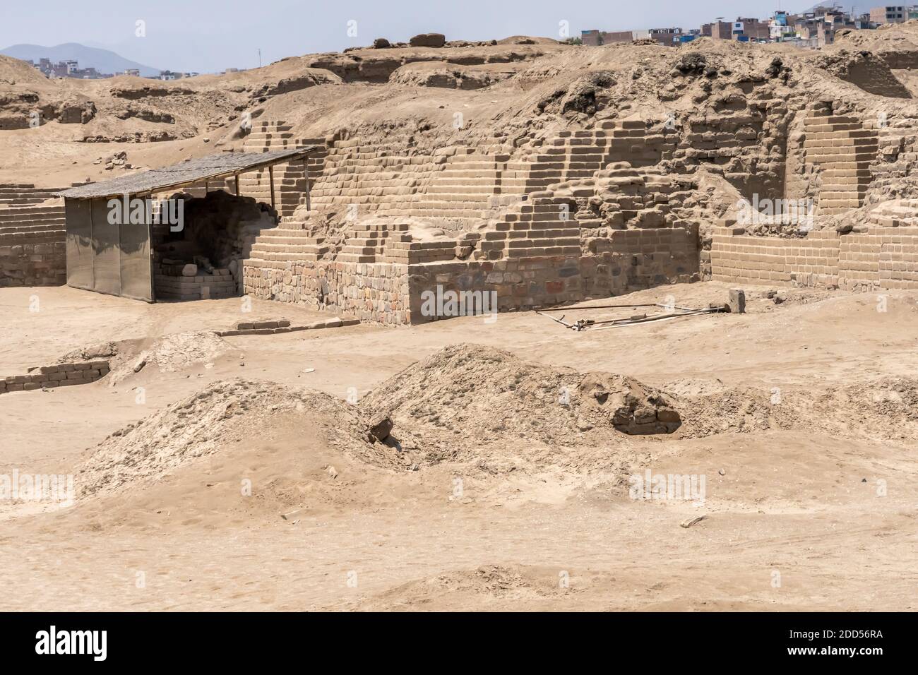 Pachacamac pyramids in Lurin, Peru Stock Photo - Alamy