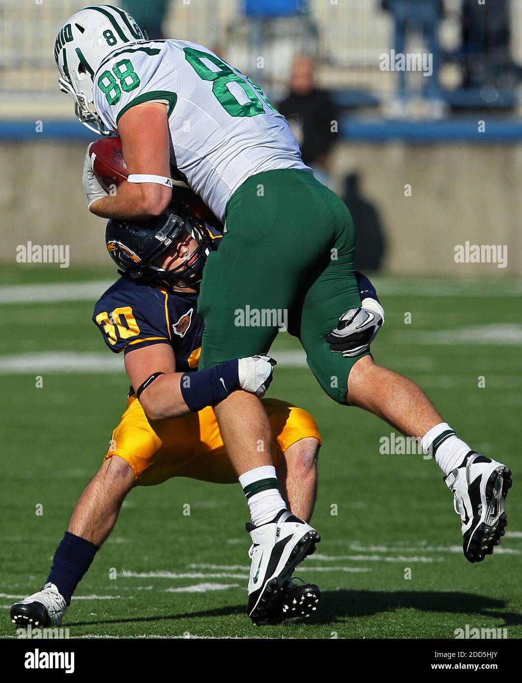 NO FILM, NO VIDEO, NO TV, NO DOCUMENTARY - Kent State linebacker 