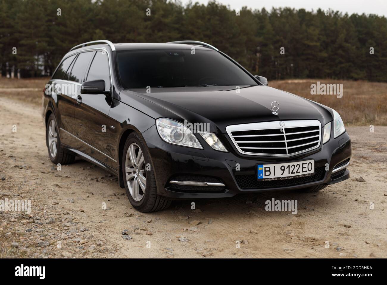 Mercedes Benz E220 Cdi Hi res Stock Photography And Images Alamy
