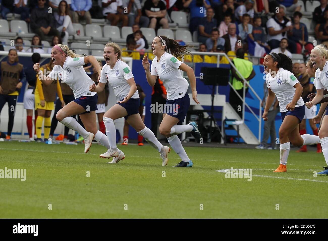 2018 fifa world cup under 20 women hi-res stock photography and images ...