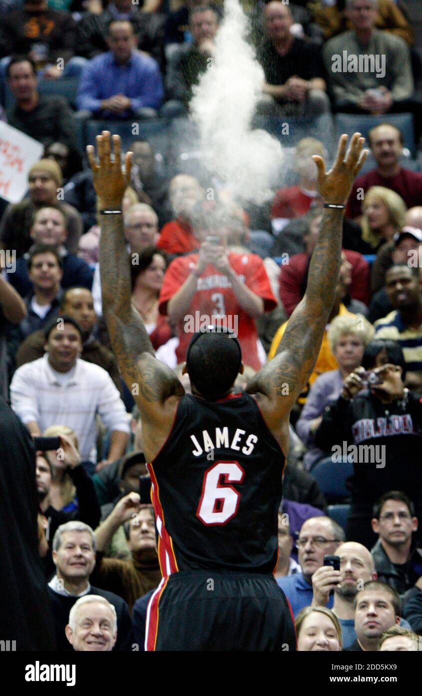 Bulls accuse Heat's LeBron James of 'flop' and 'acting' after Game 3 shove  - Sports Illustrated