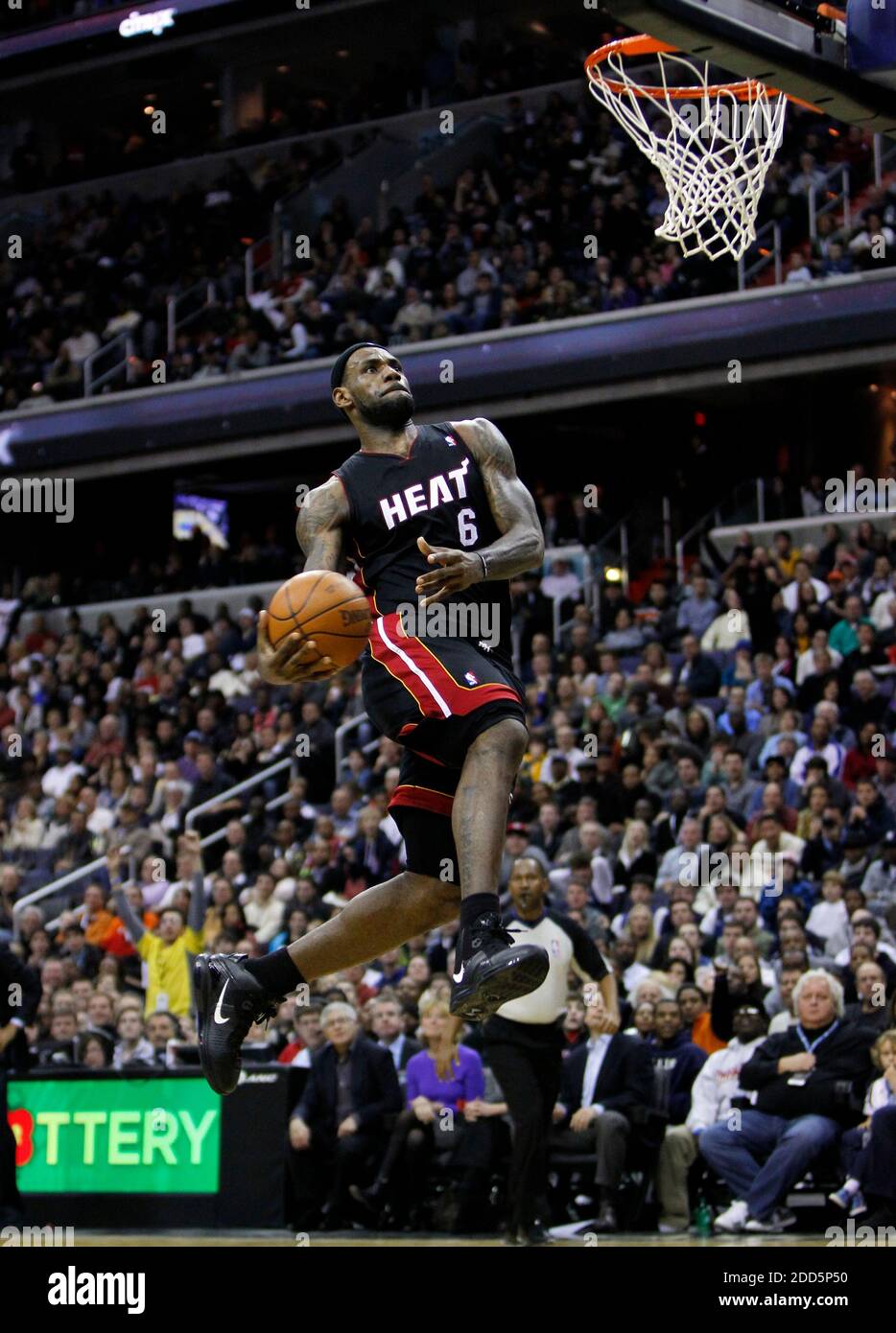 NO FILM, NO VIDEO, NO TV, NO DOCUMENTARY - Miami Heat forward LeBron James  flies to the basket for a windmill dunk during NBA Basketball match,  Washington Wizards vs Miami Heat at