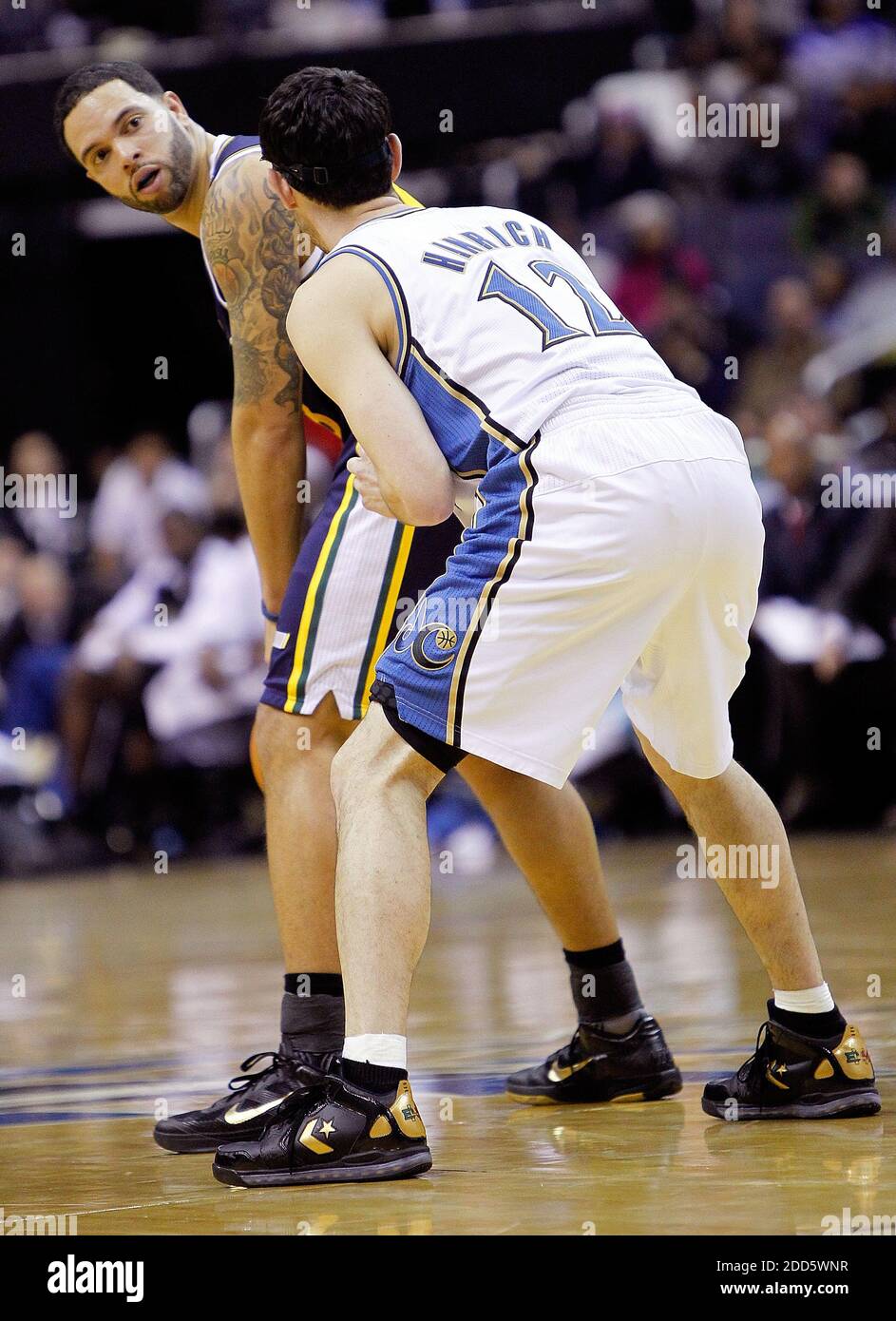 Deron Williams in Utah Jazz jersey at some point was one of the best point  guards in the league 👀🤯 #throwbackhoops #tbt #throwback #dwill #utahjazz, By BasketballNews.com