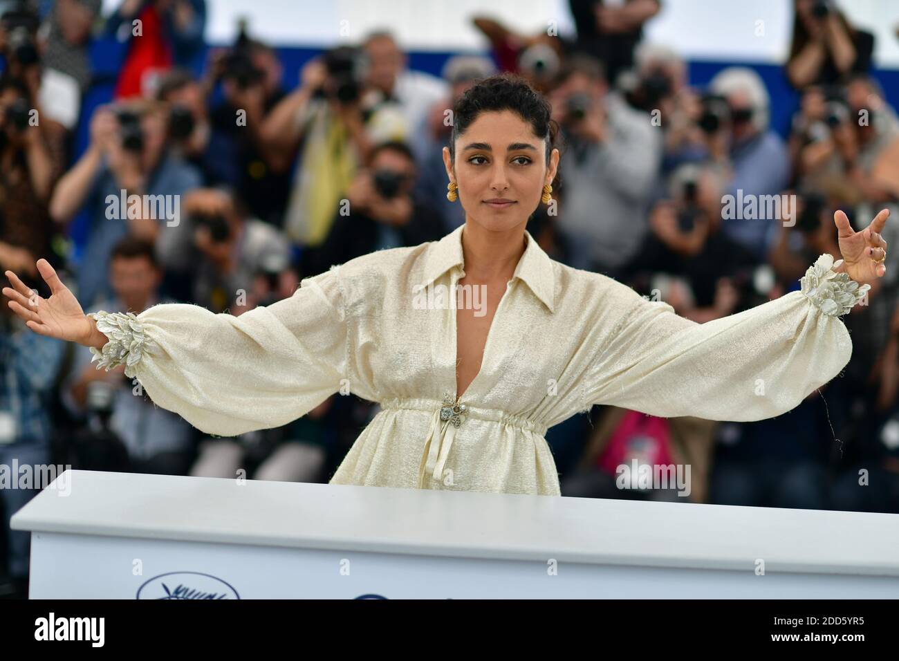 Golshifteh Farahani posing at the Girls Of The Sun photocall held at ...