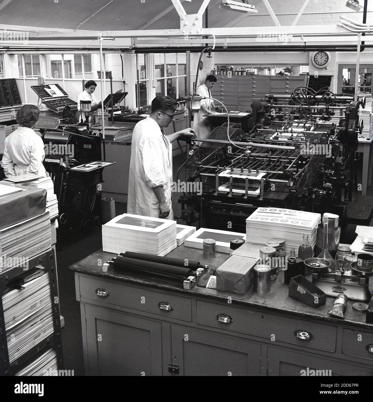 Print workers hires stock photography and images Alamy