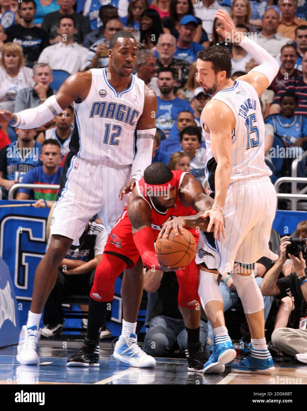 Nba players in action hi-res stock photography and images - Alamy