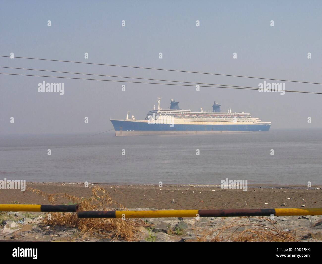 NO FILM, NO VIDEO, NO TV, NO DOCUMENTARY - The Blue Lady, formerly the SS Norway, (former last French liner France) has been run aground in shallow waters at the ship breaking yards in Alang, India, on November 8, 2006. Photo by Ken Moritsugu/MCT/ABACAPRESS.COM Stock Photo
