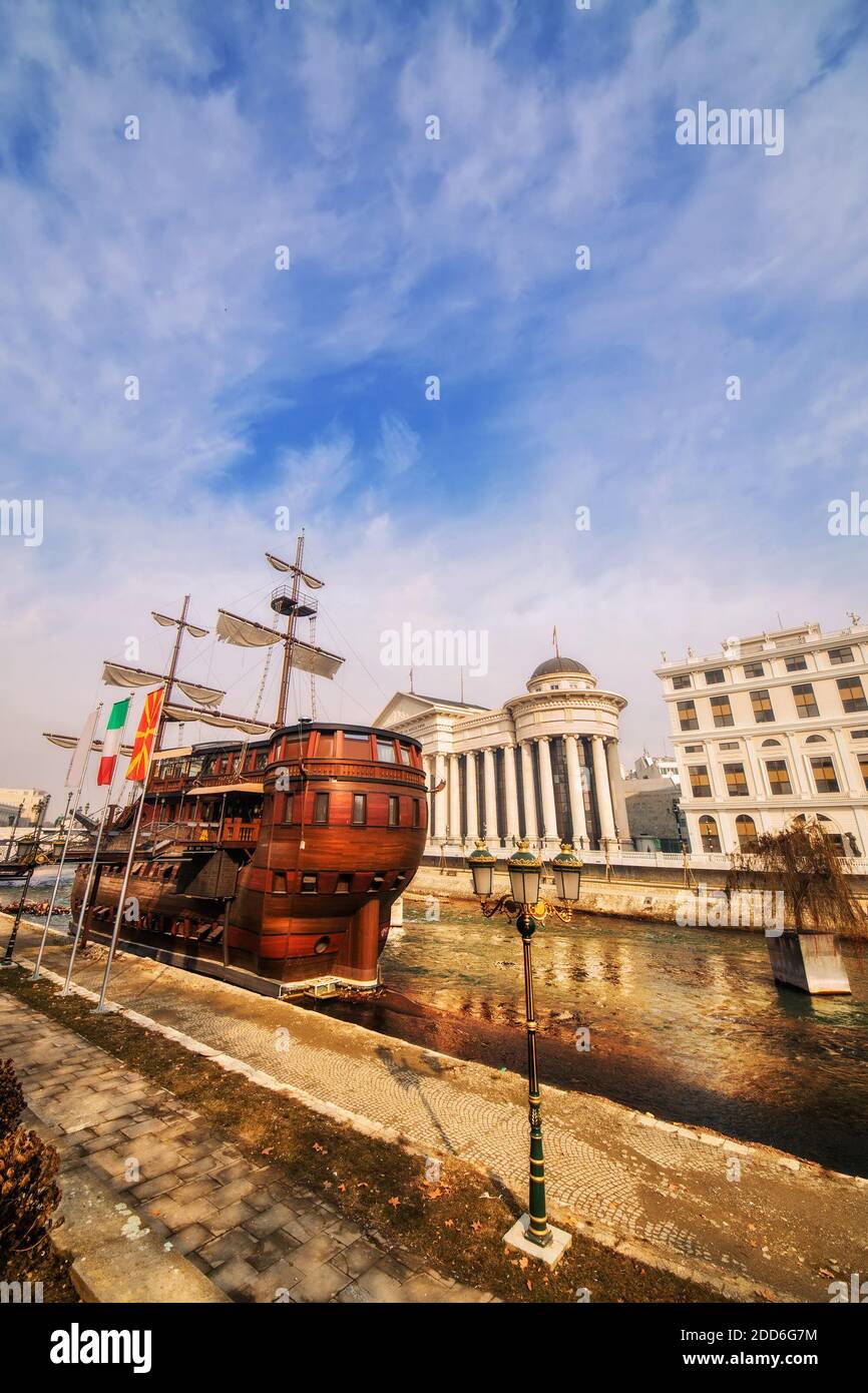 wide brim dress hats for mens