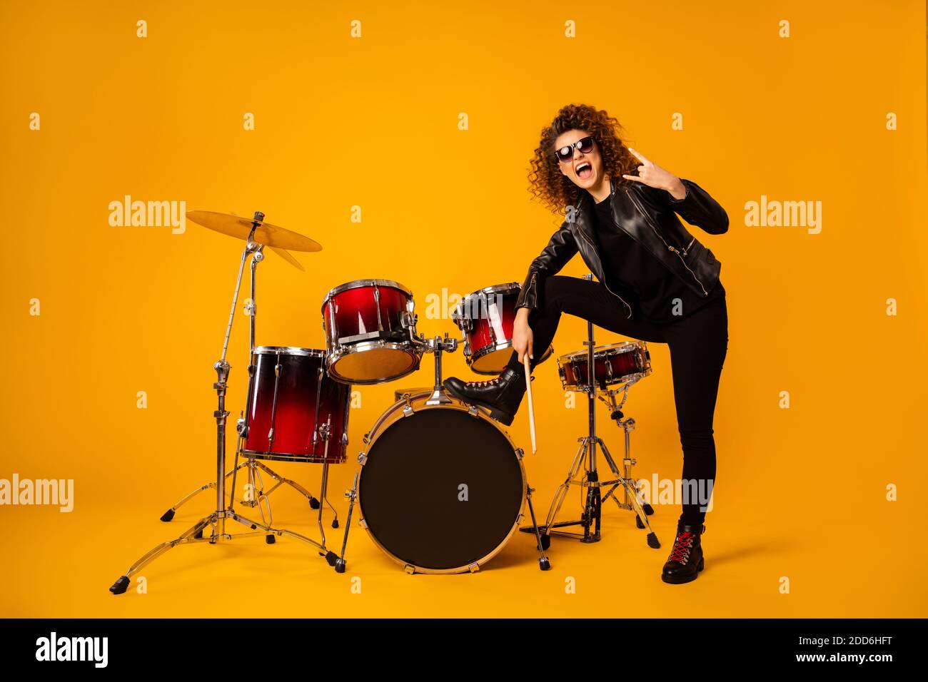 Page 2 Leather Drum High Resolution Stock Photography And Images Alamy Page 2 Leather Drum High Resolution Stock Photography And Images Alamy