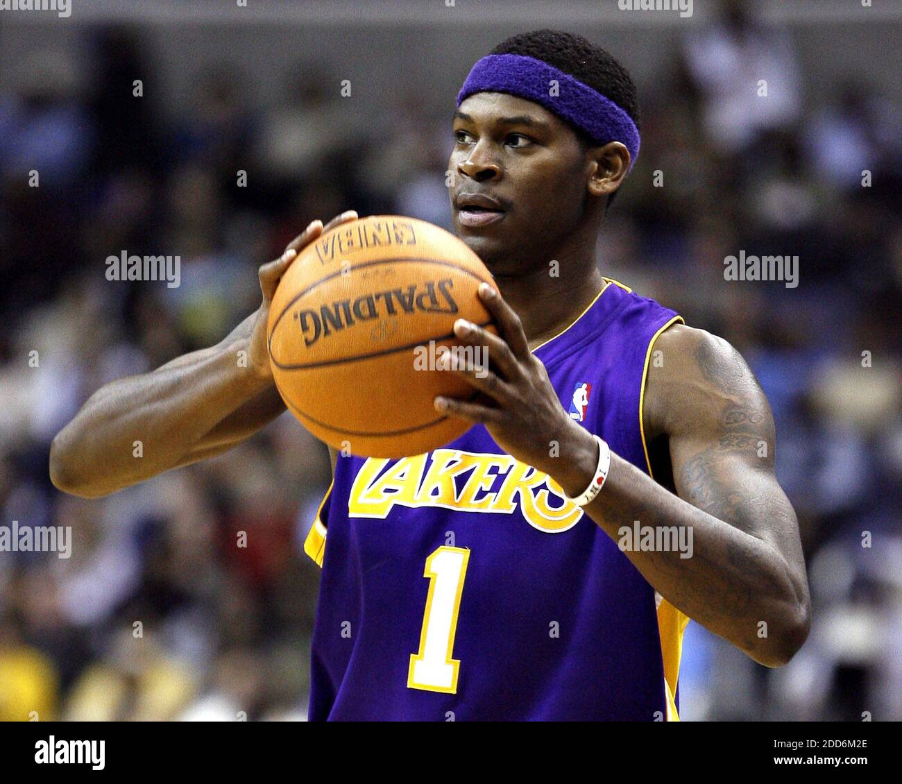 Smush Parker dribbling through continents - Ep. 13