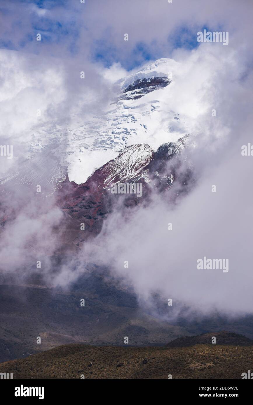Summit of Cotopaxi Volcano, Cotopaxi National Park, Avenue of Volcanoes, Ecuador, South America Stock Photo