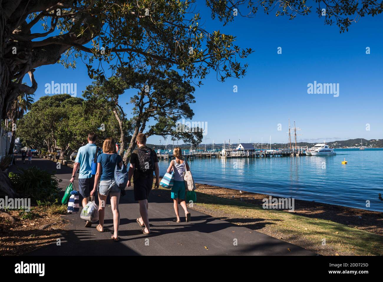 Family on holiday in Russell, Bay of Islands, Northland Region, North Island, New Zealand Stock Photo