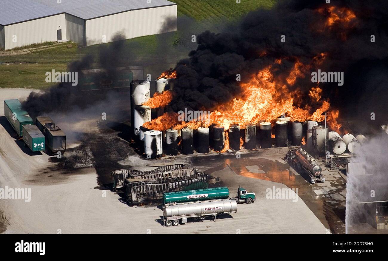 Wichita Explosion Wichita plant hi-res stock photography and images - Alamy