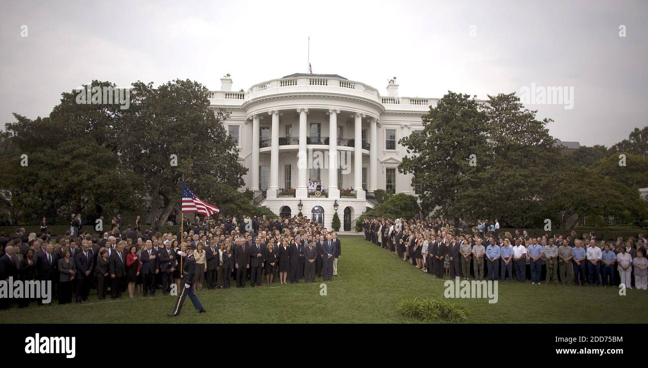 NO FILM, NO VIDEO, NO TV, NO DOCUMENTARY - White House staff and members of Congress as they take part in a moment of silence, marking the sixth anniversary of the Sept. 11 terrorist attacks in Washington, DC, USAon September 11, 2007. Photo by Chuck Kennedy/MCT/ABACAPRESS.COM Stock Photo