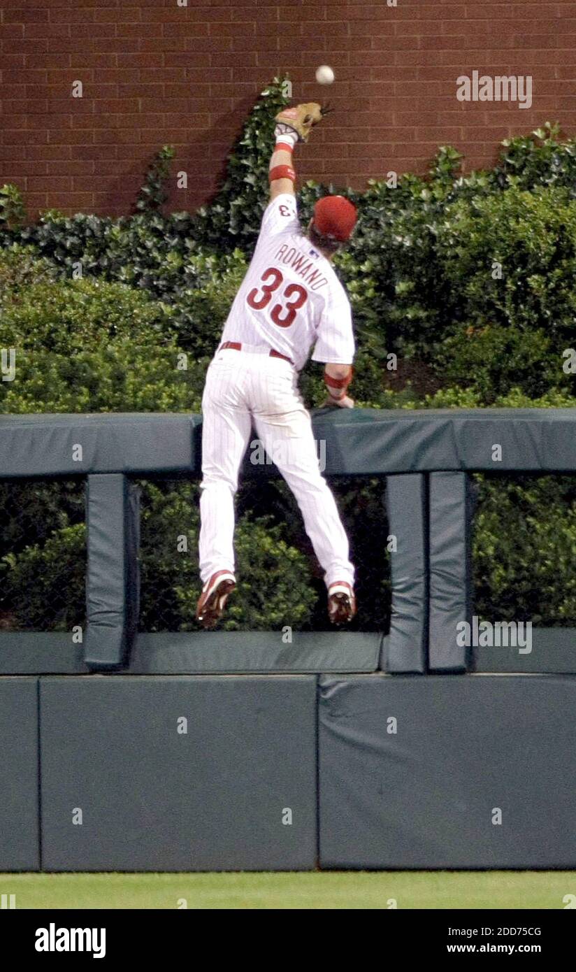 Aaron rowand hires stock photography and images Alamy