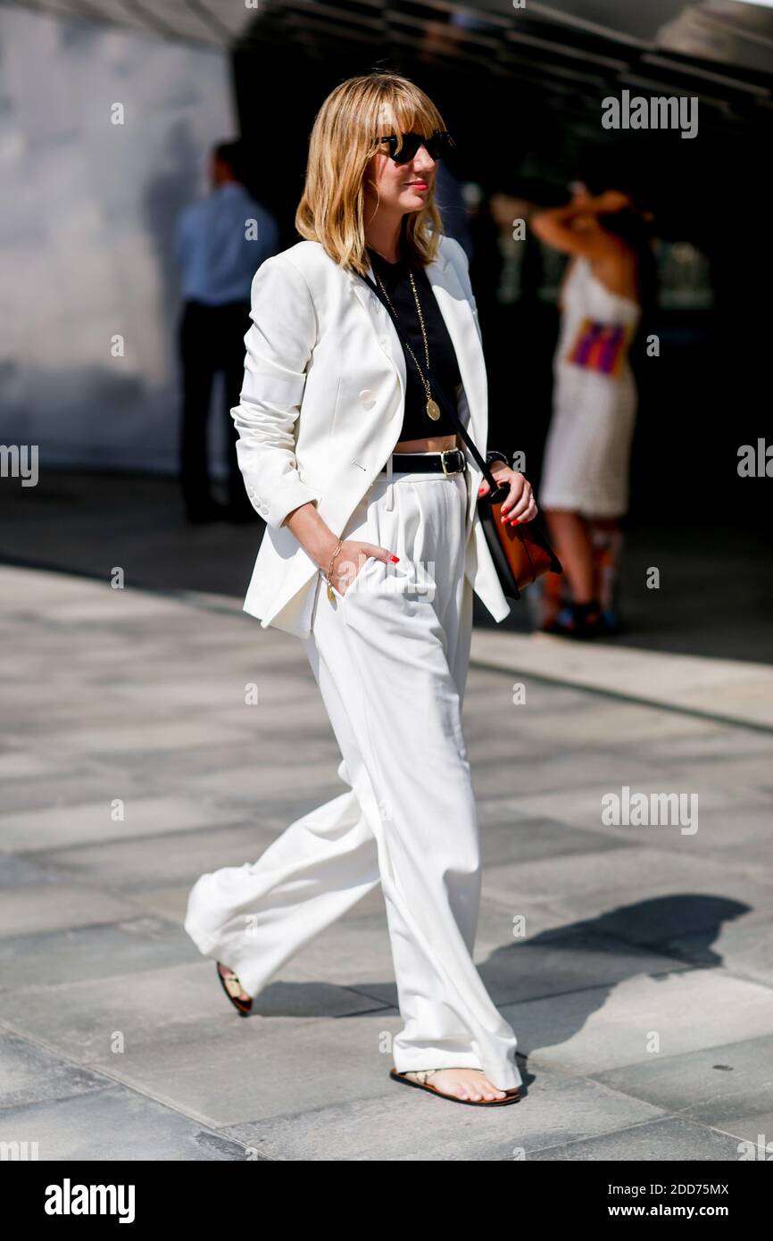 Street style, Lisa Aiken arriving at Designers Remix spring summer 2019  ready-to-wear show held at Hambrosgade in Copenhagen, Denmark, on August 9,  2018. Photo by Marie-Paola Bertrand-Hillion/ABACAPRESS.COM Stock Photo -  Alamy