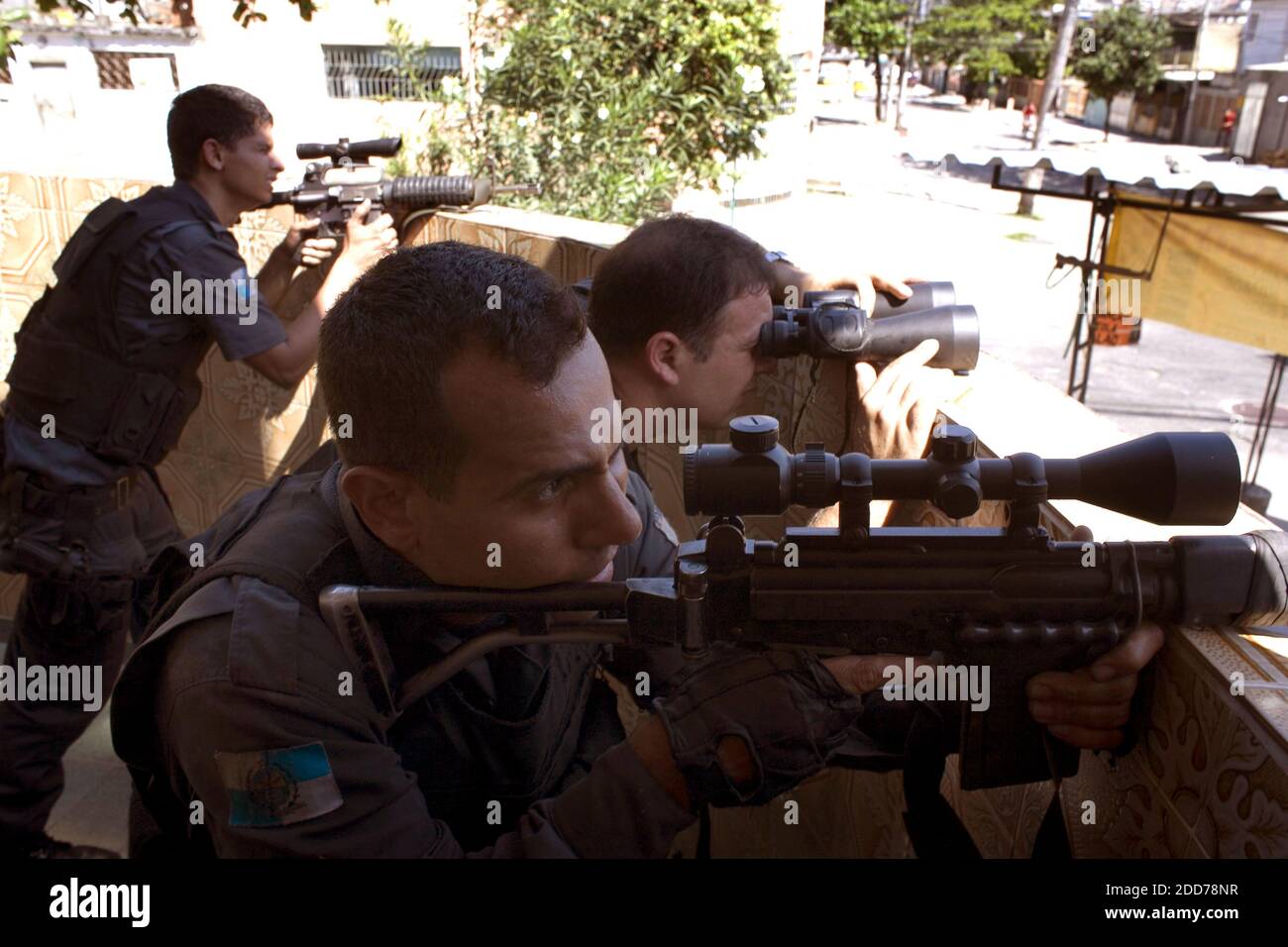 NO FILM, NO VIDEO, NO TV, NO DOCUMENTARY - Rio de Janeiro's policemen ...