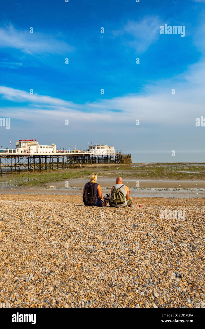 Worthing street view hi-res stock photography and images - Alamy