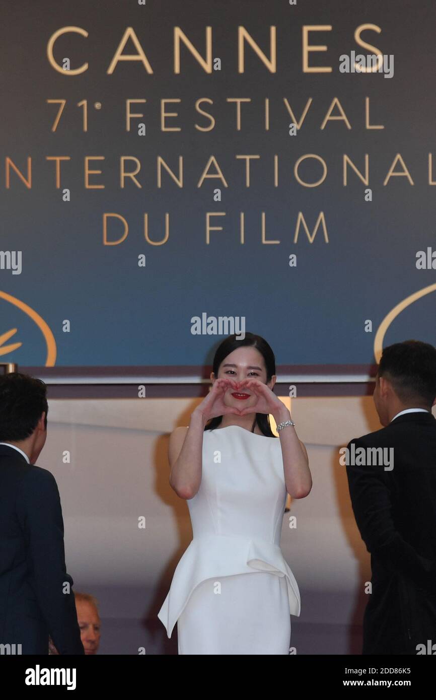 Jong-seo Jeon attending the Burning Premiere held at the Palais des