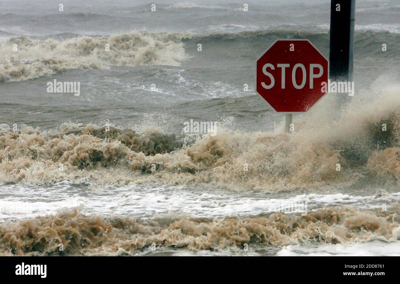 NO FILM, NO VIDEO, NO TV, NO DOCUMENTARY - Waves crash against a stop sign on Beach Boulevard in Bay St. Louis, Mississippi, LA, USA, Monday, September 1, 2008. Photo by William Colgin/Biloxi Sun Herald/MCT/ABACAPRESS.COM Stock Photo