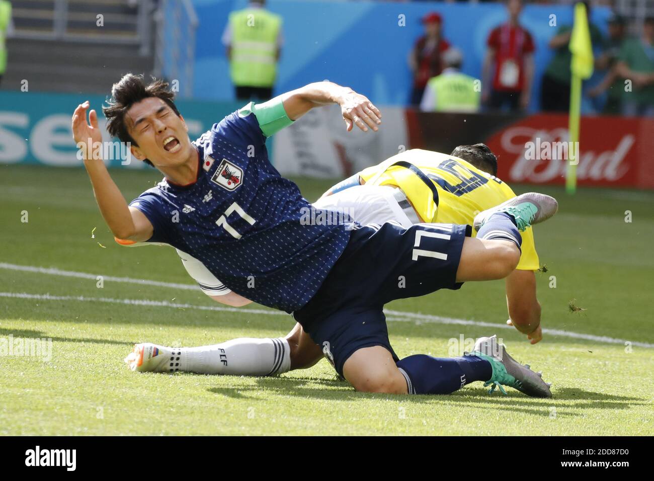 Colombia's Radamel Falcao battles Japan's Makoto Hasebe during the 2018 FIFA World Cup Russia game, Colombia vs Japan in Saransk Stadium, Saransk, Russia on June 19, 2018. Japan won 2-1. Photo by Henri Szwarc/ABACAPRESS.COM Stock Photo