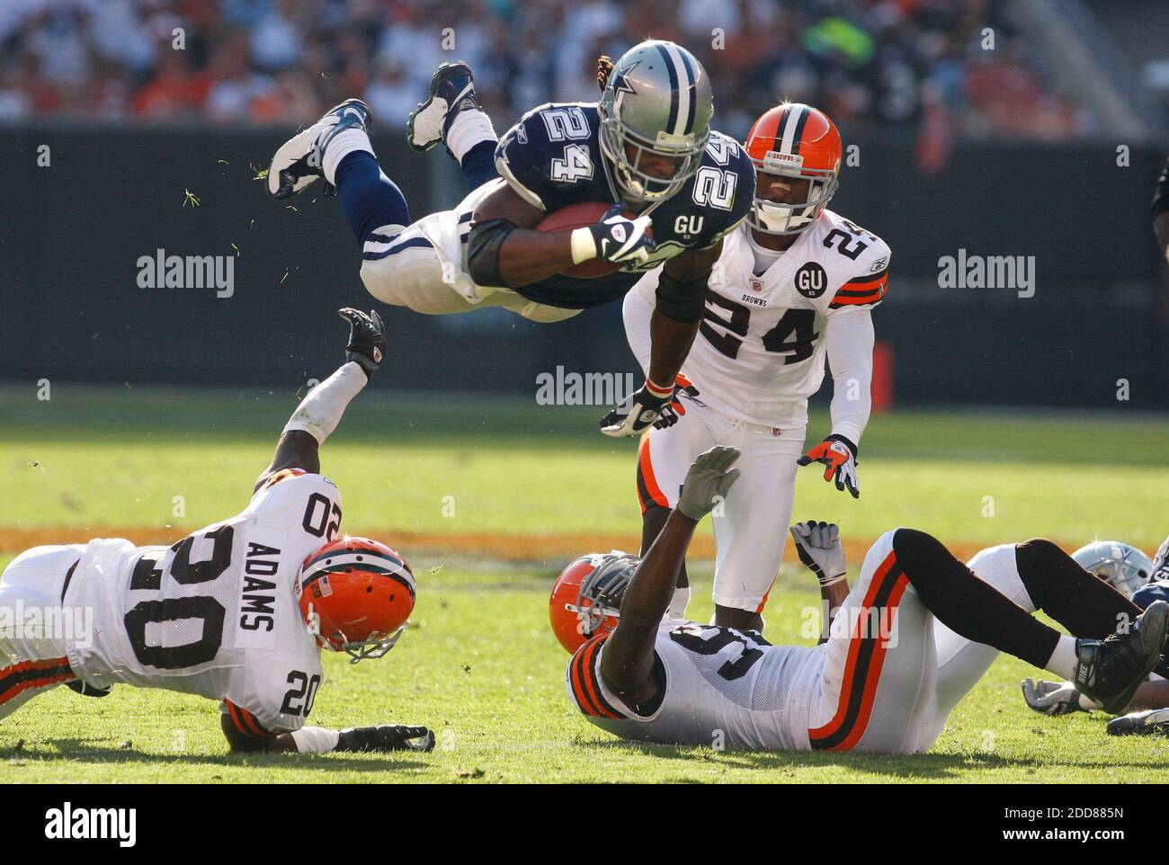 Marion barber hi-res stock photography and images - Alamy
