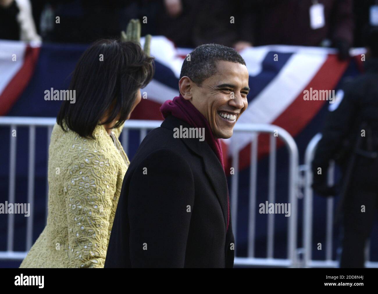 NO FILM, NO VIDEO, NO TV, NO DOCUMENTARY - President Barack Obama and wife, Michelle, walk along the parade route after he was sworn in as the 44th US President in Washington, D.C., USA, on January 20, 2009. Photo by Chuck Kennedy/MCT/ABACAPRESS.COM Stock Photo