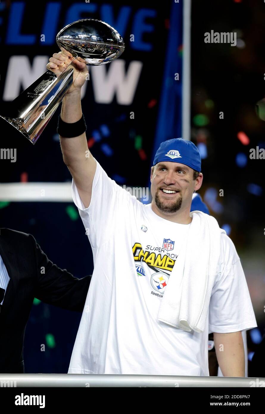 Ben Roethlisberger and the Steelers win Super Bowl XLIII.