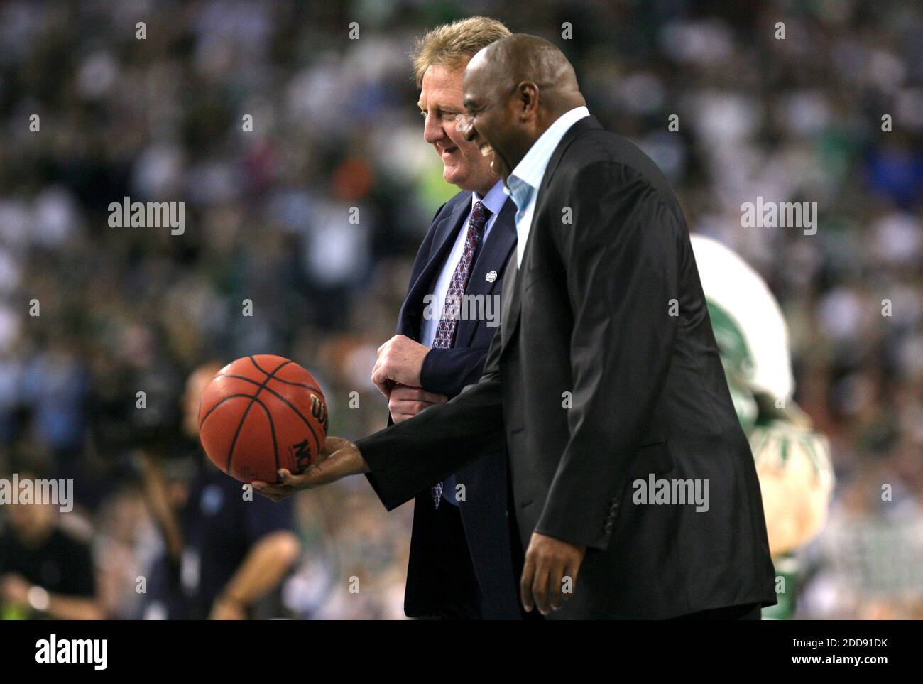 Larry bird celtics hi-res stock photography and images - Alamy
