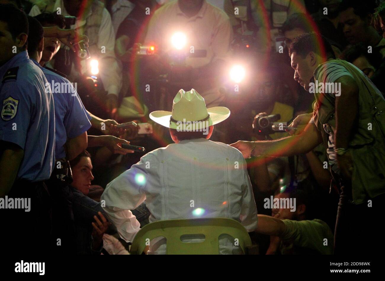 NO FILM, NO VIDEO, NO TV, NO DOCUMENTARY - Ousted President Manuel Zelaya talks to reporters during a visit to his supporters at El Polideportivo sports center in the town of Ocotal in Nicaragua, on July 27, 2009. Photo by Pedro Portal/El Nuevo Herald/MCT/ABACAPRESS.COM Stock Photo
