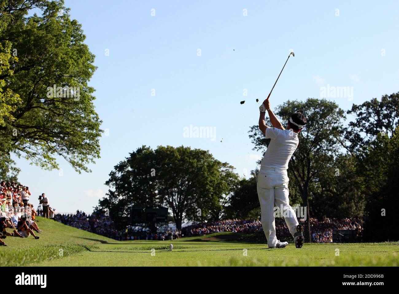 NO FILM, NO VIDEO, NO TV, NO DOCUMENTARY - Y.E. Yang tees off on the 17th hole during the final round of the PGA Championship at Hazeltine National Golf Club in Chaska, MN, USA on August 16, 2009. Yang won the tournament with a score of 280. Photo by Carlos Gonzalez/Minneapolis Star Tribune/MCT/Cameleon/ABACAPRESS.COM Stock Photo