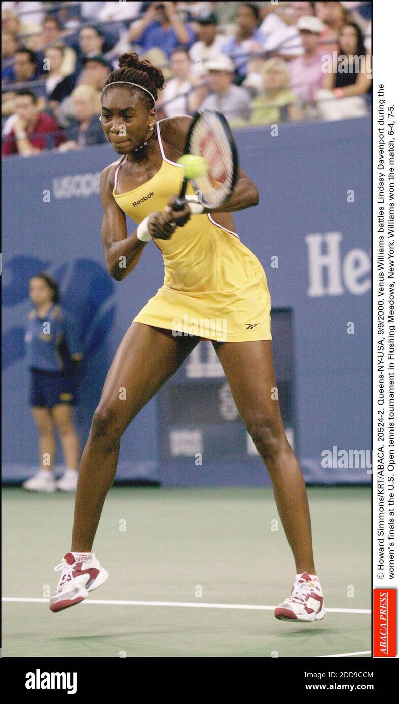 NO FILM, NO VIDEO, NO TV, NO DOCUMENTARY - © Howard Simmons/KRT/ABACA.  20524-2. Queens-NY-USA, 9/9/2000. Venus Williams battles Lindsay Davenport  during the women's finals at the U.S. Open tennis tournament in Flushing