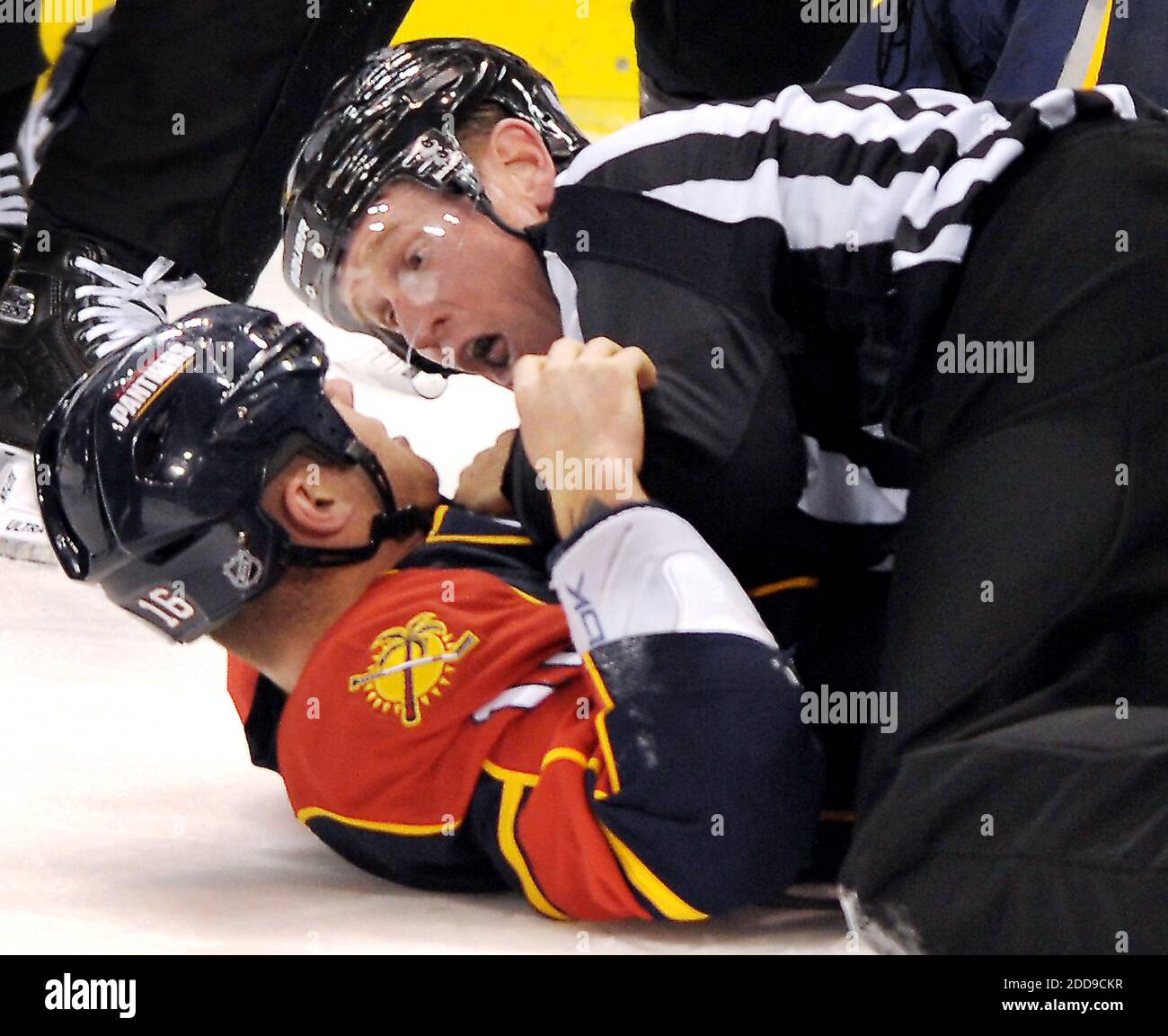 Nathan Horton Boston Bruins Editorial Stock Image - Image of protection,  helmet: 45183134
