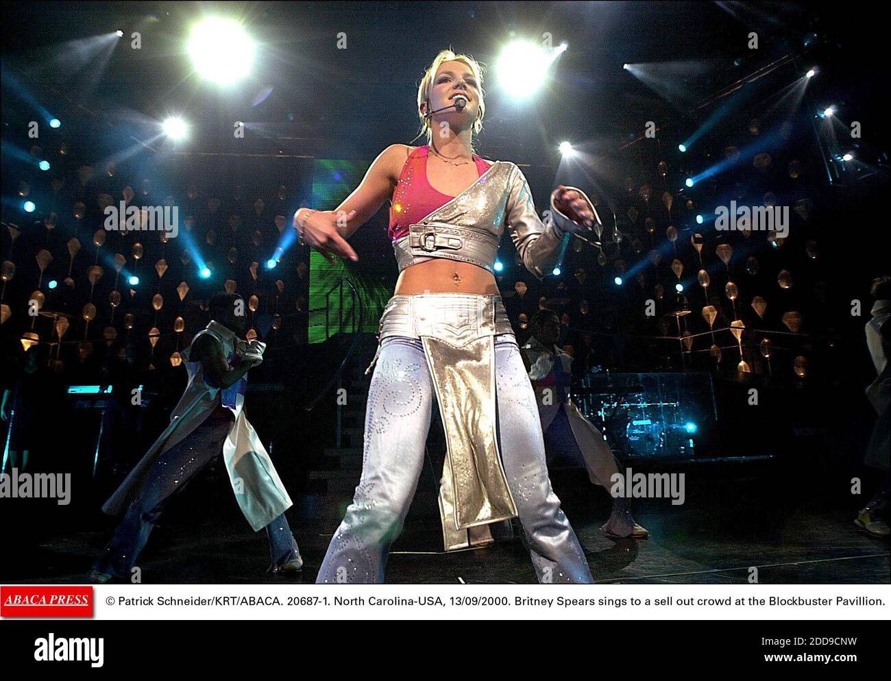 NO FILM, NO VIDEO, NO TV, NO DOCUMENTARY - © Patrick Schneider/KRT/ABACA. 20687-1. North Carolina-USA, 13/09/2000. Britney Spears sings to a sell out crowd at the Blockbuster Pavillion. Stock Photo