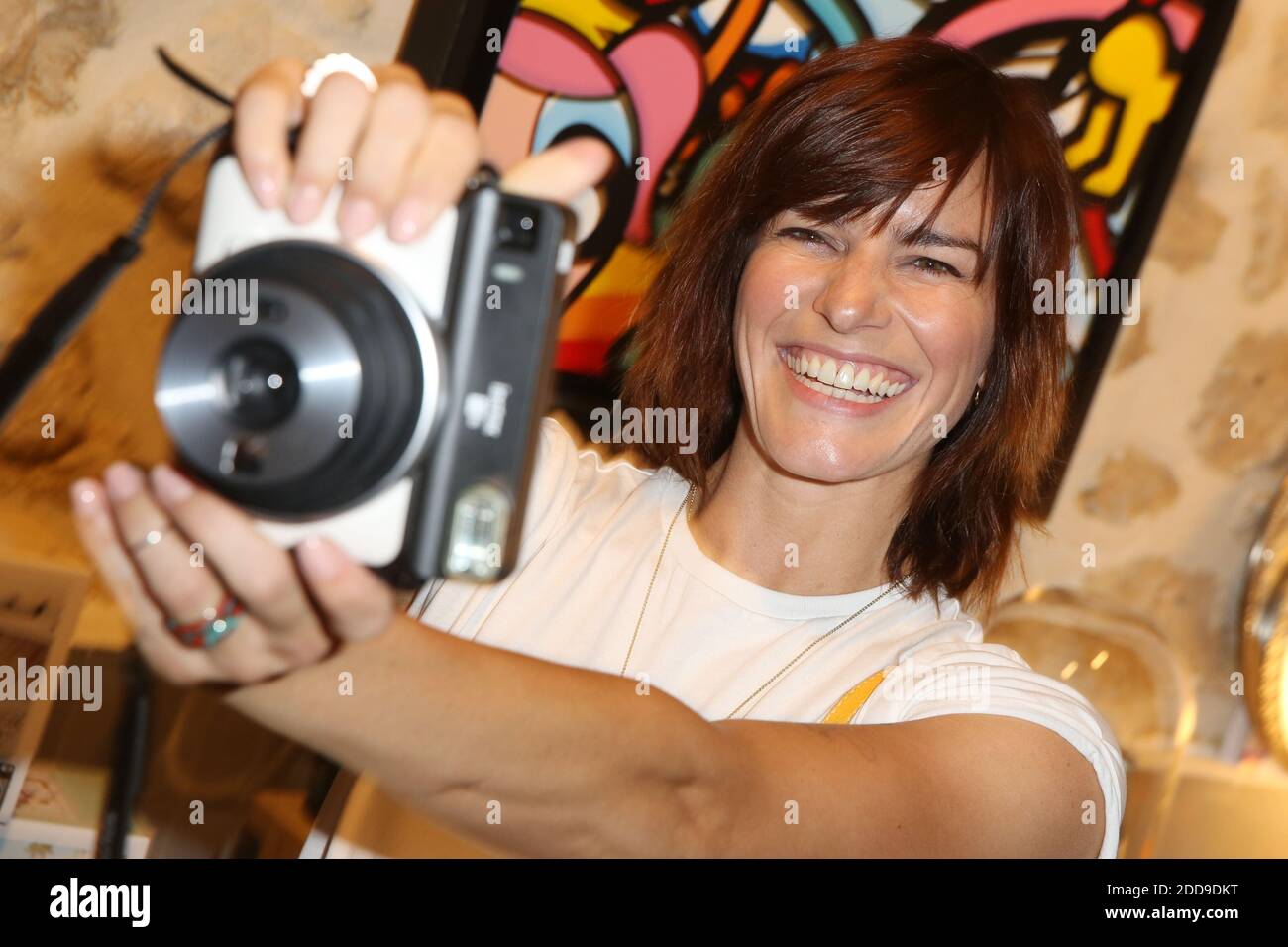 fauve-hautot-lors-de-la-soiree-de-lancement-de-l-instax-square-sq6-de