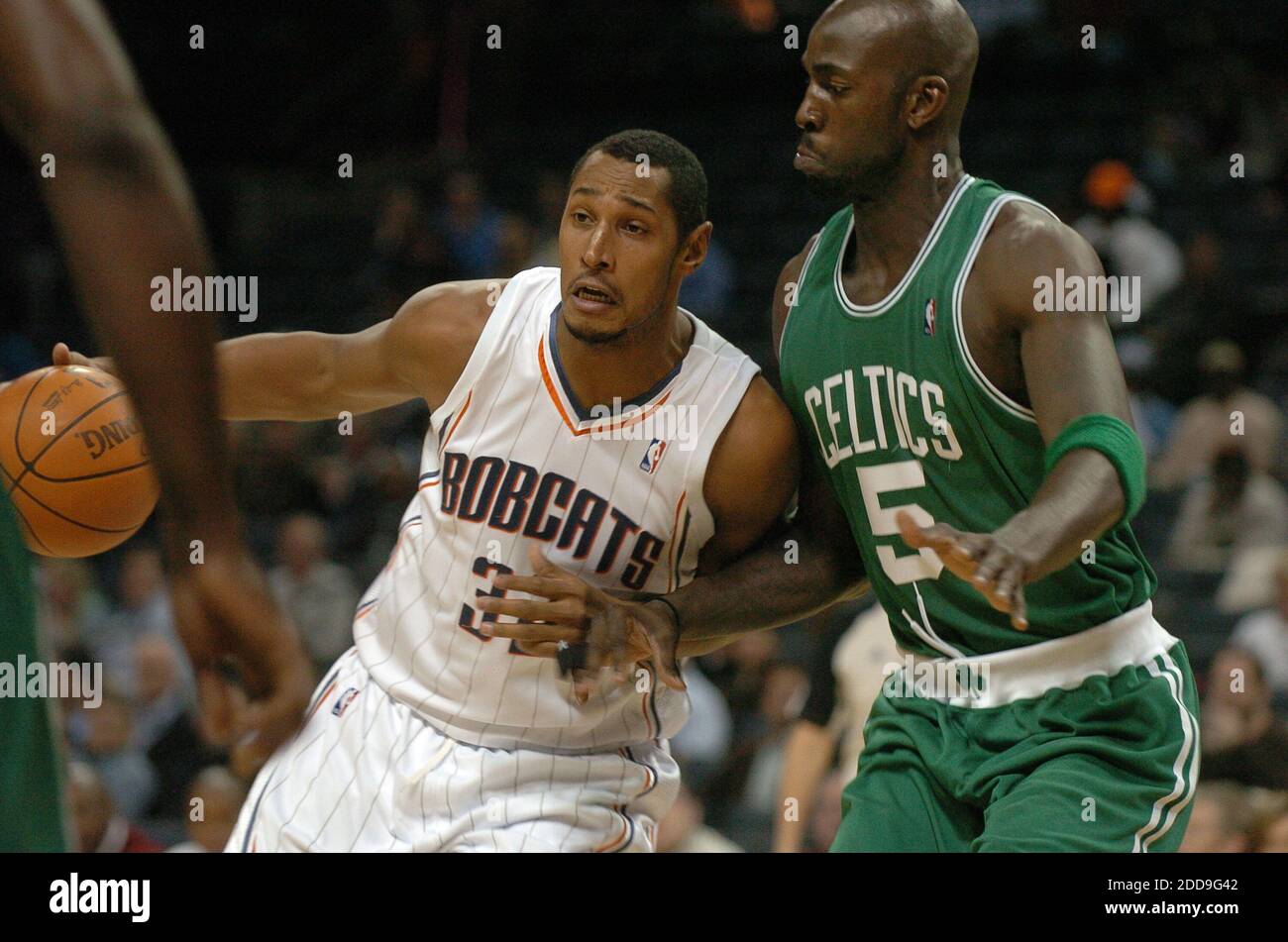 NO FILM, NO VIDEO, NO TV, NO DOCUMENTARY - Charlotte Bobcats' Boris Diaw (32) drives the ball down court as Boston Celtics' Kevin Garnett defends on the play in Charlotte, NC, USA on December 1, 2009. Photo by T. Ortega Gaines/Charlotte Observer/MCT/Cameleon/ABACAPRESS.COM Stock Photo