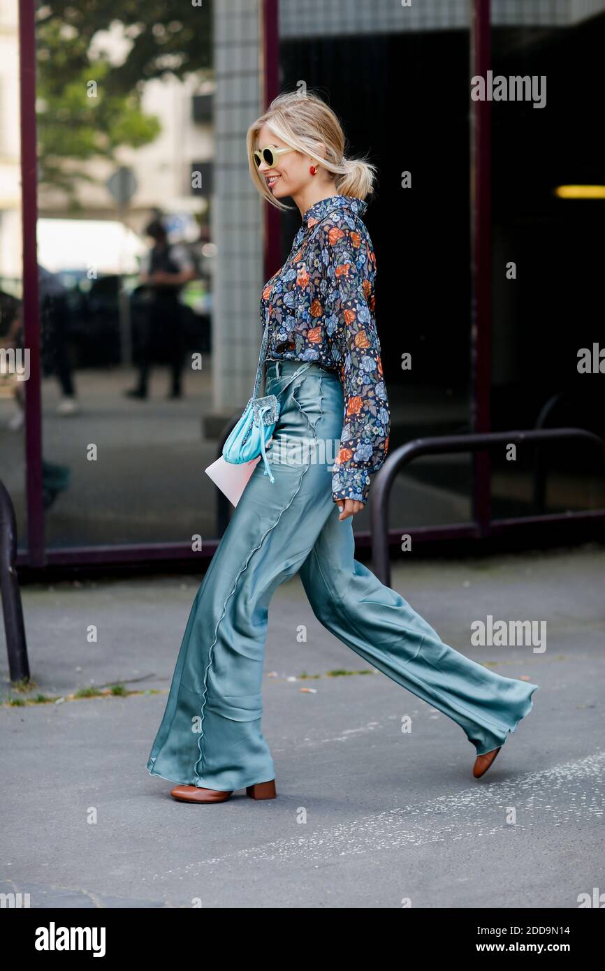 Street style, Xenia Adonts (Van Der Woodsen) arriving at Acne Spring-Summer  2019 menswear show held at Bercy Popb, in Paris, France, on June 20th,  2018. Photo by Marie-Paola Bertrand-Hillion/ABACAPRESS.COM Stock Photo -