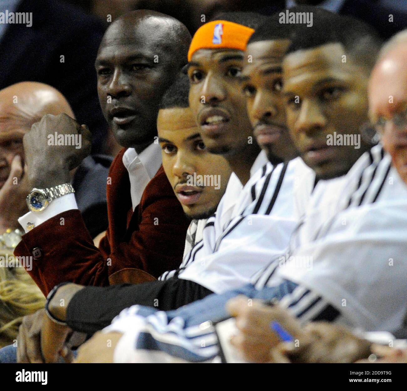 NO FILM, NO VIDEO, NO TV, NO DOCUMENTARY - Charlotte Bobcats managing partner Michael Jordan, left, watches the beginning of the team's game during NBA Basketball match, Dallas Mavericks vs Charlotte Bobcats at Time Warner Cable Arena in Charlotte in North Carolina, USA on March 1, 2010. Dallas Mavericks won 89-84. Photo by David T. Foster III/MCT/Cameleon/ABACAPRESS.COM Stock Photo