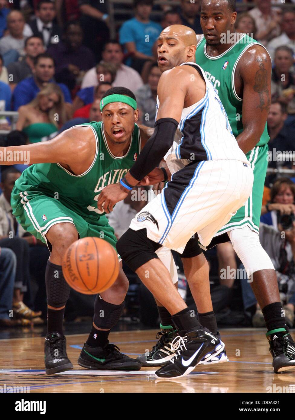 Boston Celtics forward Paul Pierce (34) celebrates with teammate