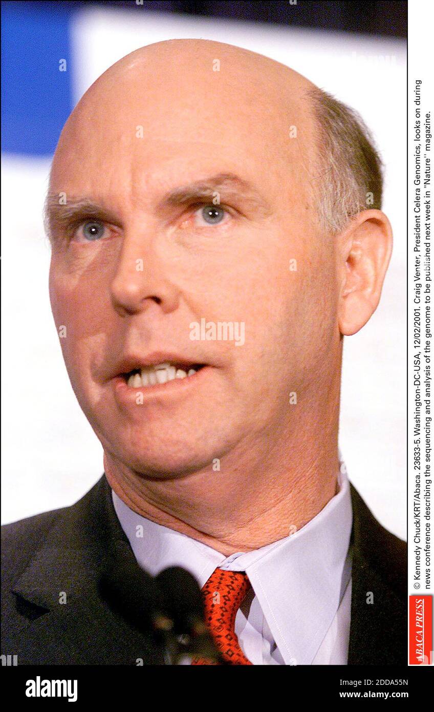 NO FILM, NO VIDEO, NO TV, NO DOCUMENTARY - © Kennedy Chuck/KRT/Abaca. 23633-5. Washington-DC-USA, 12/02/2001. Craig Venter, President Celera Genomics, looks on during news conference describing the sequencing and analysis of the genome to be published next week in Nature'' magazine. Stock Photo