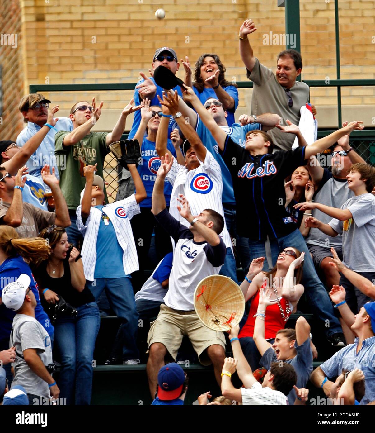 CHICAGO, IL - SEPTEMBER 16: Geovany Soto #18 of the Chicago Cubs runs  during the game against the Houston Astros at Wrigley Field on September  16, 2011 in Chicago, Illinois. The Cubs