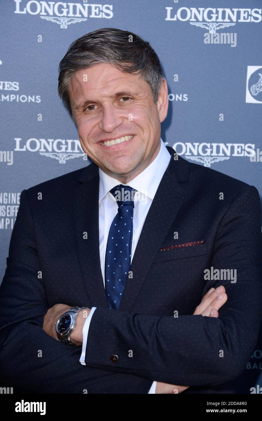 JUAN-CARLOS CAPELLI – Chari-T