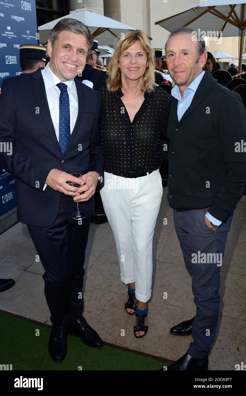 Juan-Carlos Capelli, Vice President de Longines, Virginie Couperie-Eiffel  et Philippe Rozier assistent a la conference de presse de lancement du  Longines Paris Eiffel Jumping (etape du Longines Global Champions Tour  2018) au