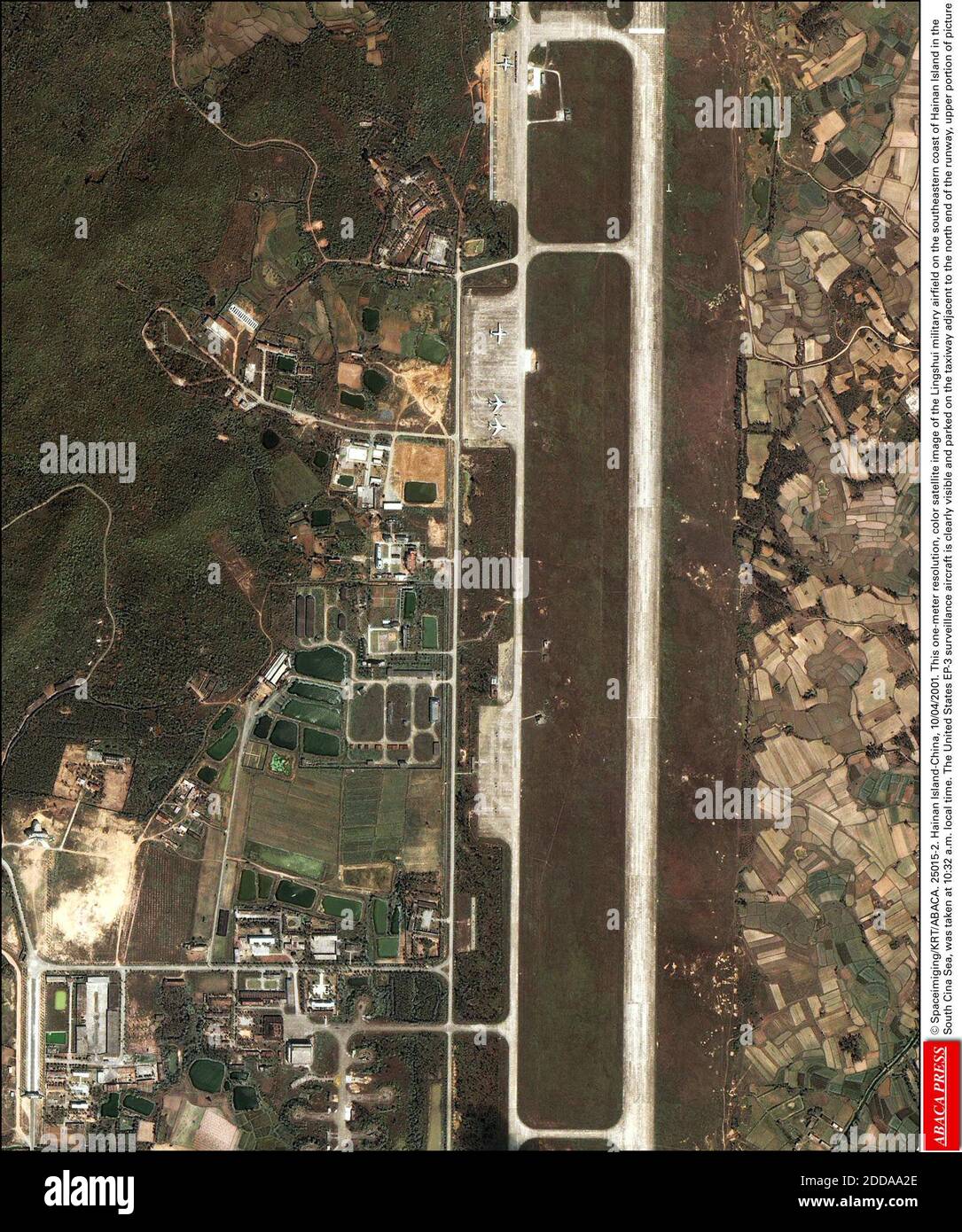 NO FILM, NO VIDEO, NO TV, NO DOCUMENTARY - © Spaceimiging/KRT/ABACA. 25015-2. Hainan Island-China, 10/04/2001. This one-meter resolution, color satellite image of the Lingshui military airfield on the southeastern coast of Hainan Island in the South Cina Sea, was taken at 10:32 a.m. local time. Th Stock Photo