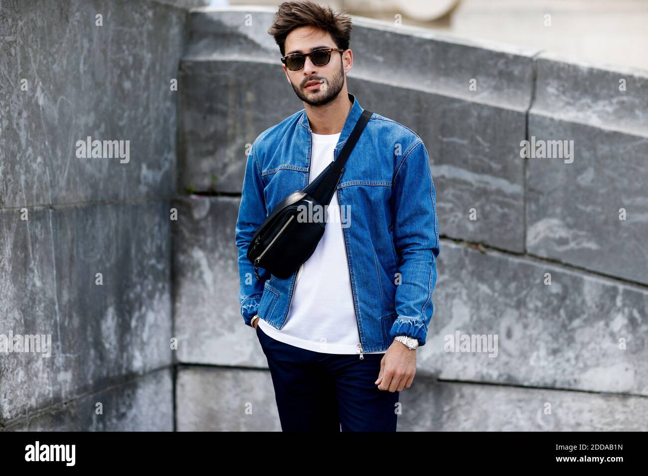 Street style, Raphael Spezzotto Simacourbe arriving at Cerruti 1881  Spring-Summer 2019 menswear show held at Grand Palais, in Paris, France, on  June 22nd, 2018. Photo by Marie-Paola Bertrand-Hillion/ABACAPRESS.COM Stock  Photo - Alamy