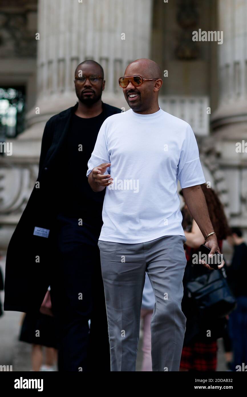 Street style, Virgil Abloh arriving at Alyx Spring-Summer 2019 menswear  show held at Bercy Popb, in Paris, France, on June 24th, 2018. Photo by  Marie-Paola Bertrand-Hillion/ABACAPRESS.COM Stock Photo - Alamy
