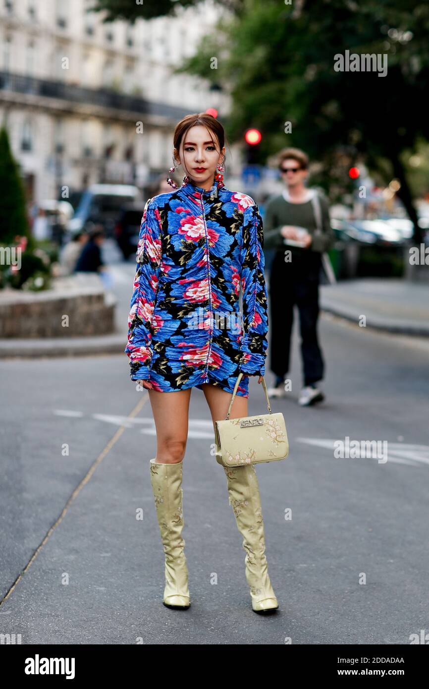 Street style, Sandara Park arriving at Kenzo Spring-Summer 2019 menswear show held at Maison de la Mutualite, in Paris, France, on June 24th, 2018. Photo by Marie-Paola Bertrand-Hillion/ABACAPRESS.COM Stock Photo