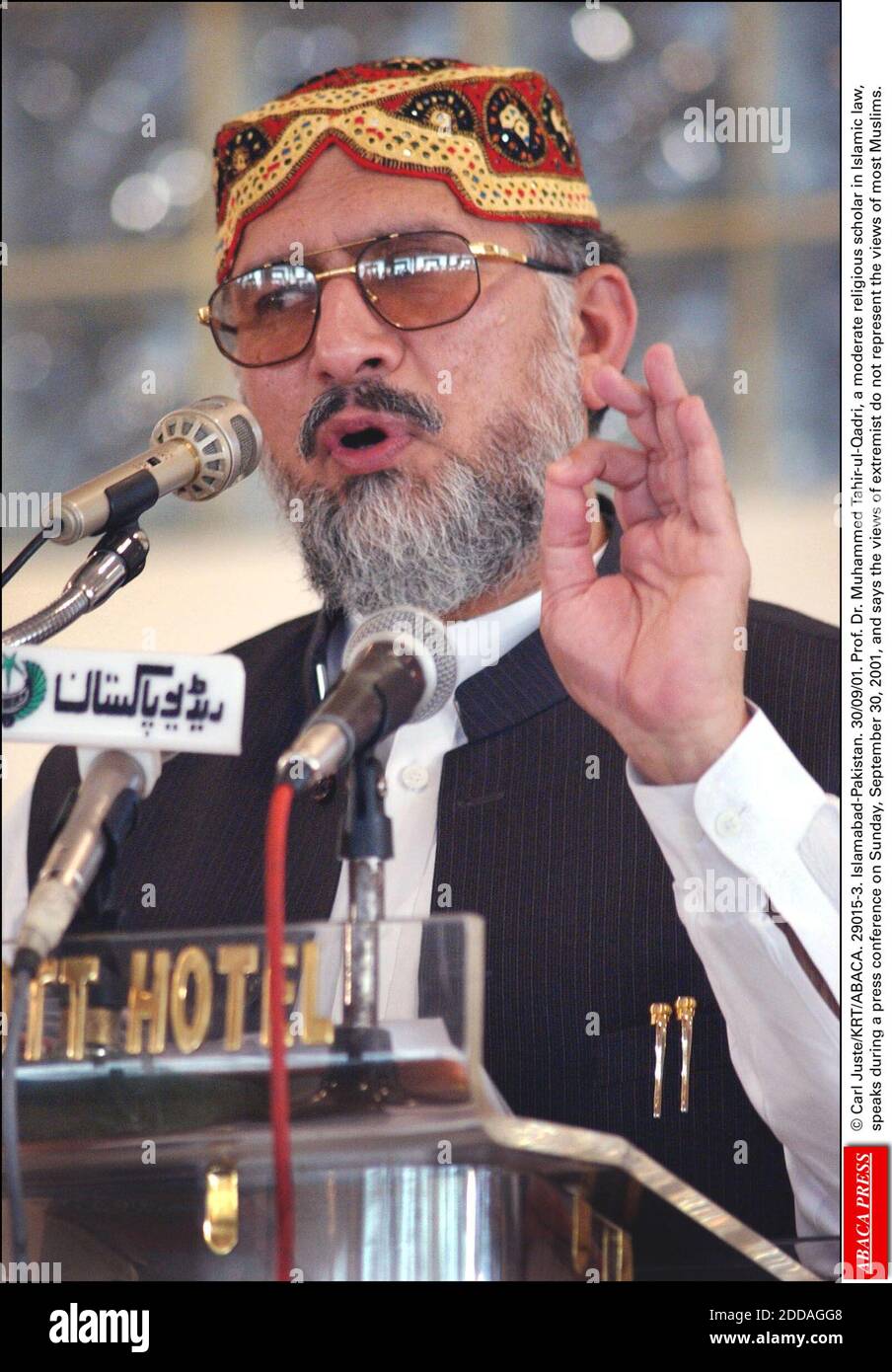Dr tahir ul qadri hi-res stock photography and images - Alamy