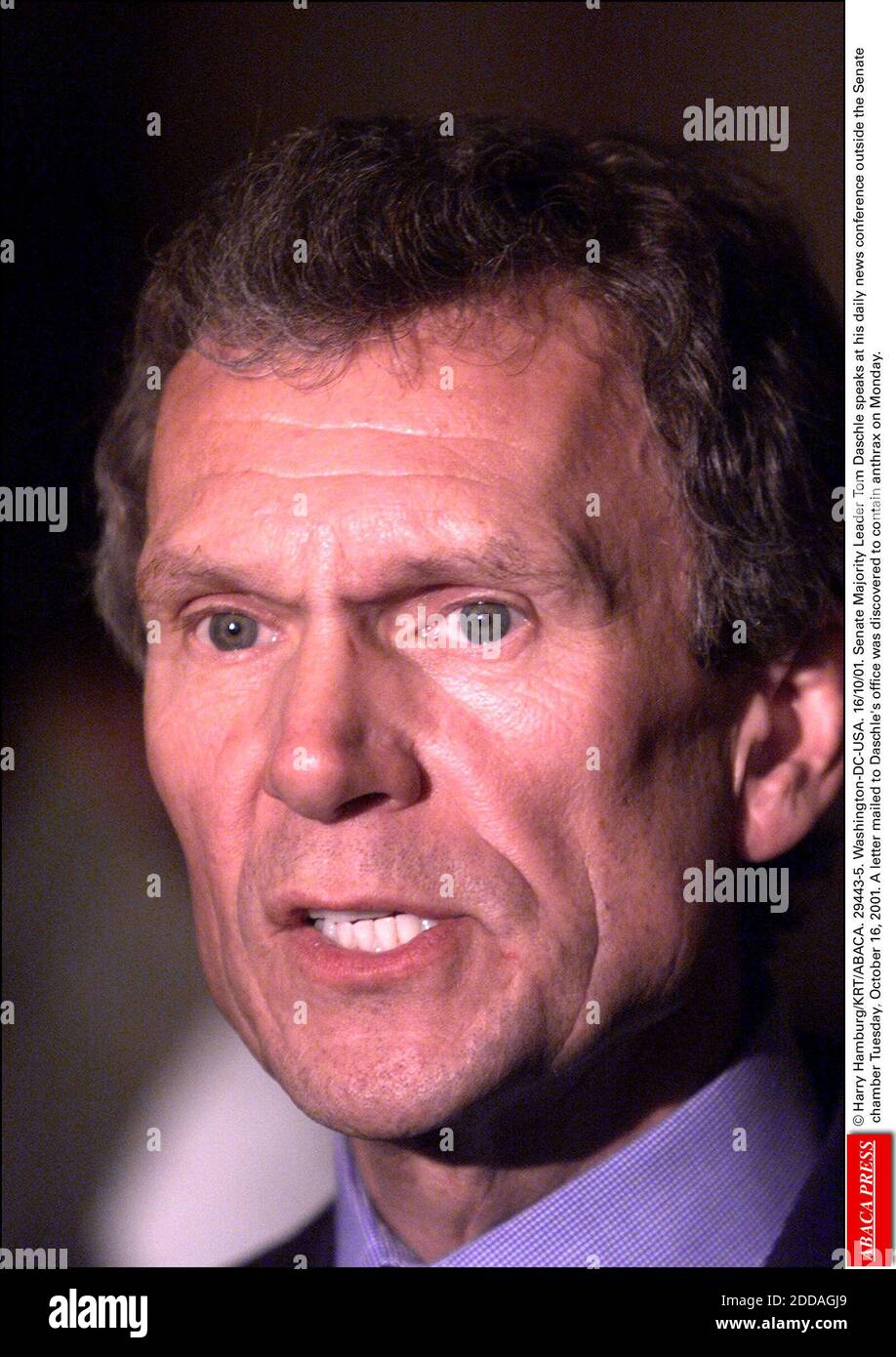 NO FILM, NO VIDEO, NO TV, NO DOCUMENTARY - © Harry Hamburg/KRT/ABACA. 29443-5. Washington-DC-USA. 16/10/01. Senate Majority Leader Thomas Daschle speaks at his daily news conference outside the Senate chamber Tuesday, October 16, 2001. A letter mailed to Daschle's office was discovered to contain Stock Photo