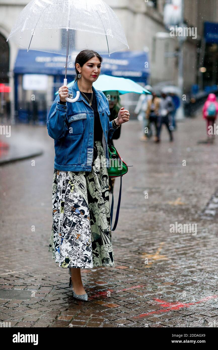 Street style arriving at Proenza Schouler spring summer 2019